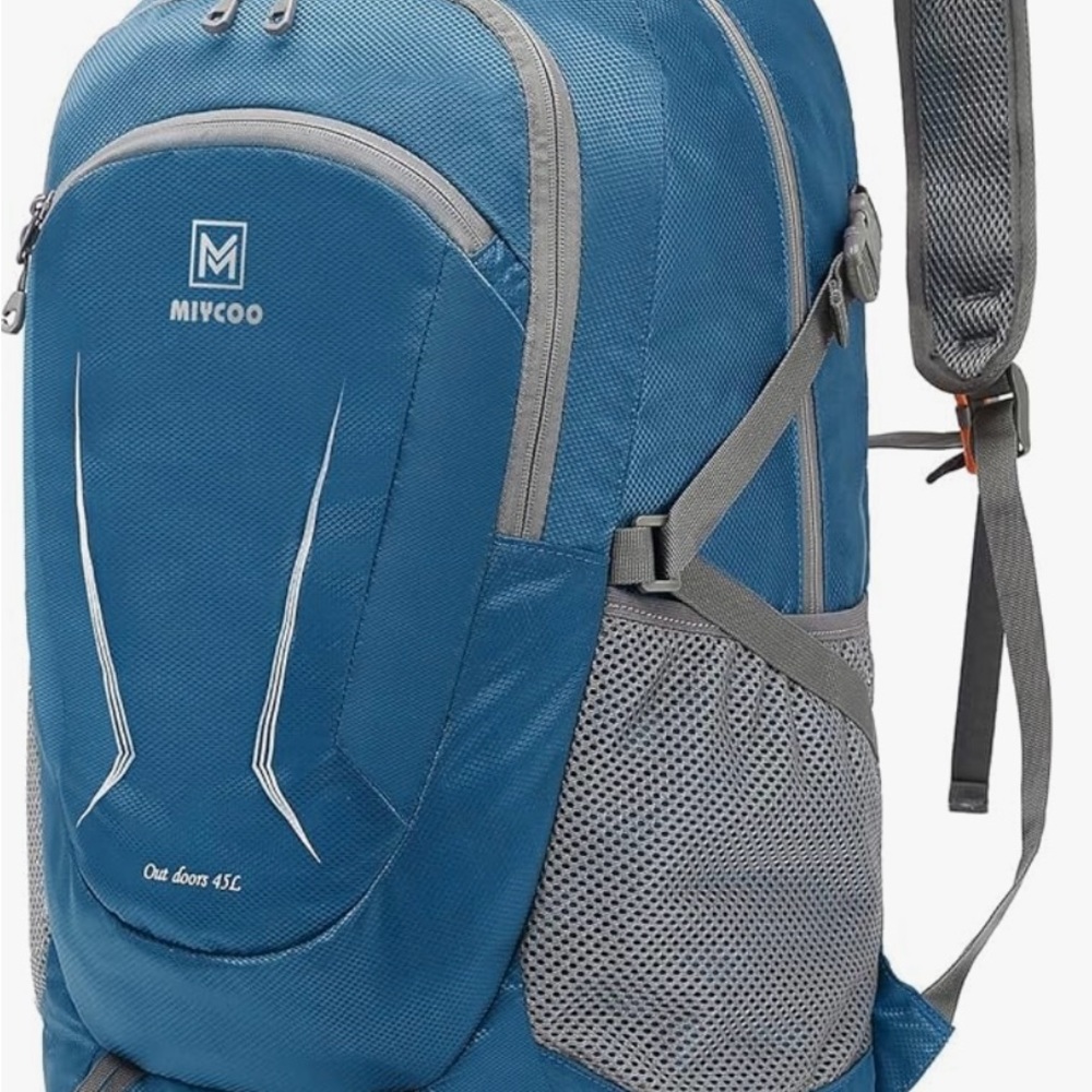 Like new backpack. Water proof! XL foldable. Huge capacity. 45 l.